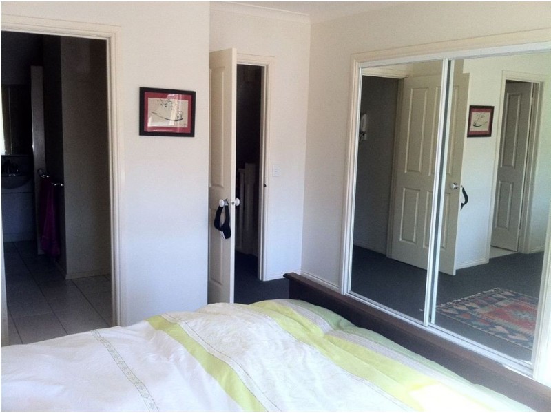 19 Elesbury Ave, Brunswick East VIC 3057