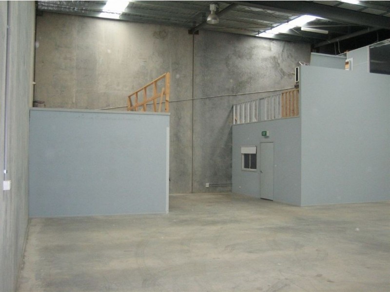 6/300 Macaulay Road, Kensington VIC 3031