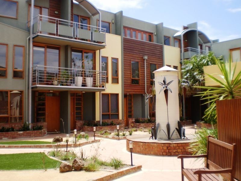 13/63 Holden Street, Fitzroy North VIC 3068