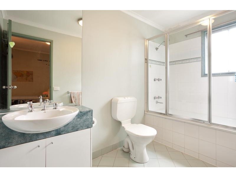 6/461 Lygon Street, Carlton VIC 3053