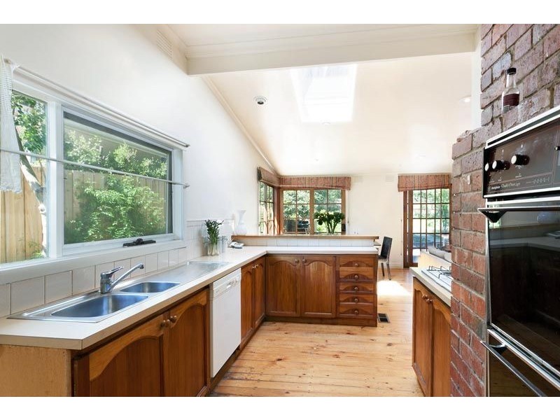 42 Hopetoun Grove, Eaglemont VIC 3084