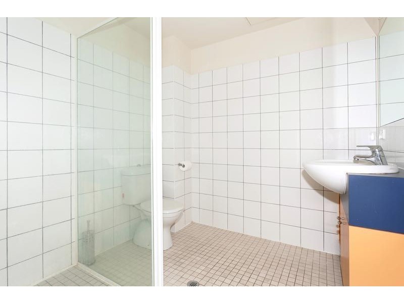 1/117 Bouverie Street, Carlton VIC 3053