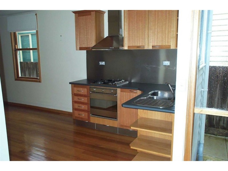 33 Shaftsbury Parade, Thornbury VIC 3071