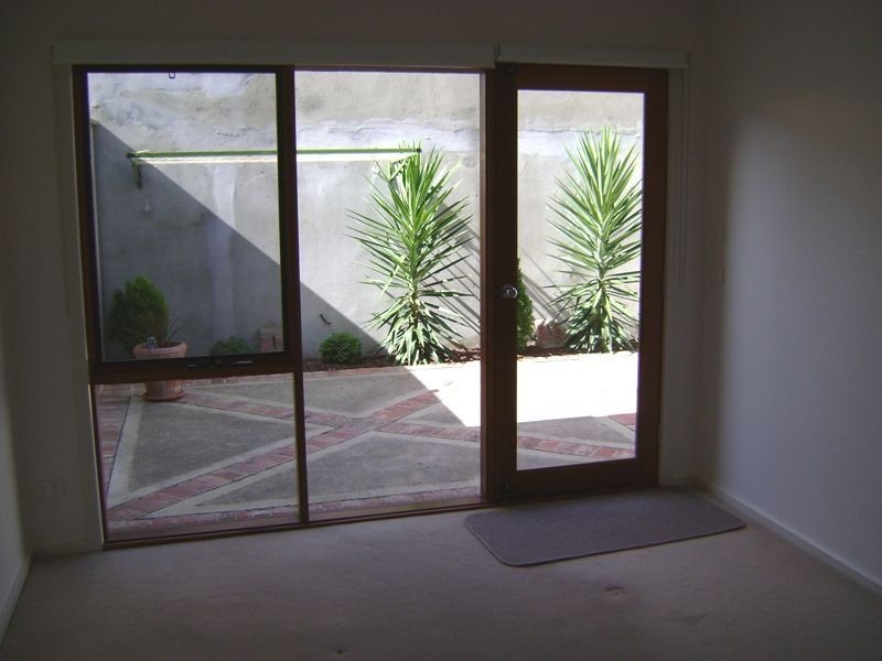 2/21-25 George Street, Brunswick VIC 3056