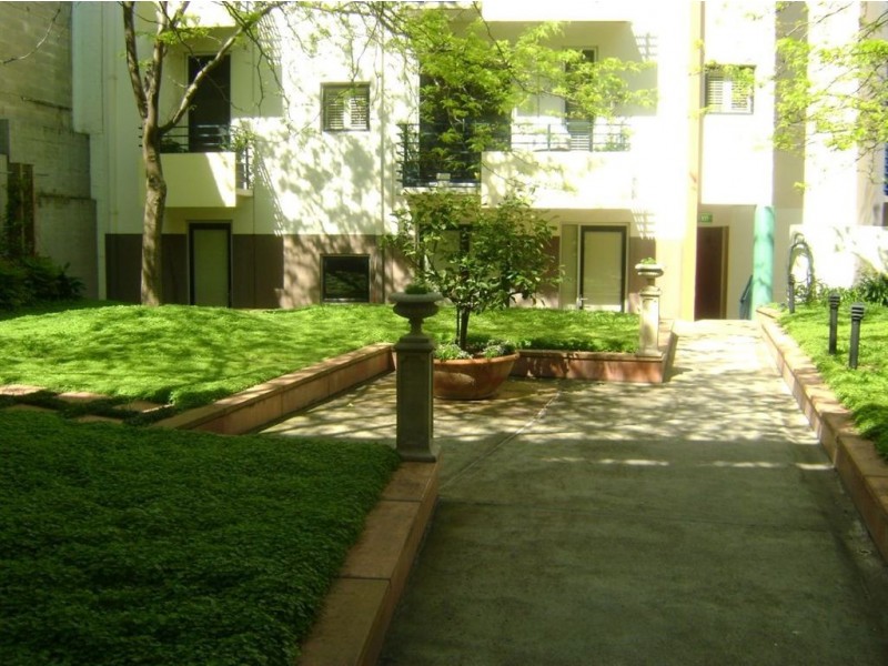 1/157 Bouverie Street, Carlton VIC 3053