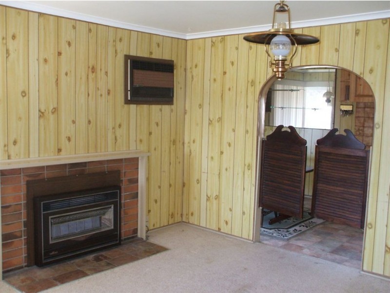 49 Pinewood Drive, Thomastown VIC 3074