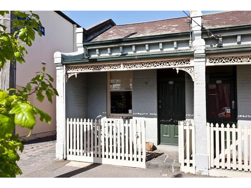 102 Station Street, Carlton VIC 3053