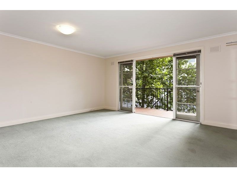 4/50 Leicester Street, Carlton VIC 3053