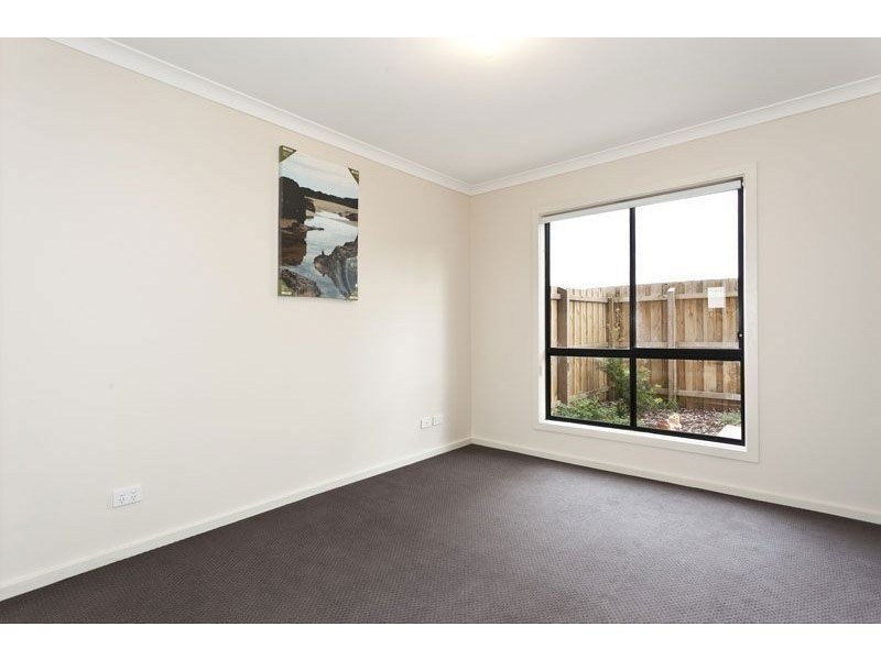 15/27 Golden Grove, Springvale South VIC 3172
