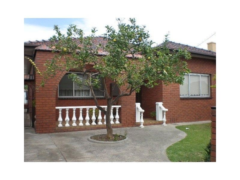207 Bell Street, Coburg VIC 3058