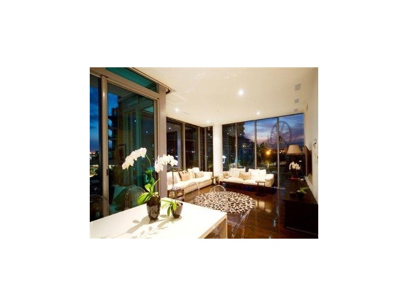 101/2 New Quay Promenade, Docklands VIC 3008