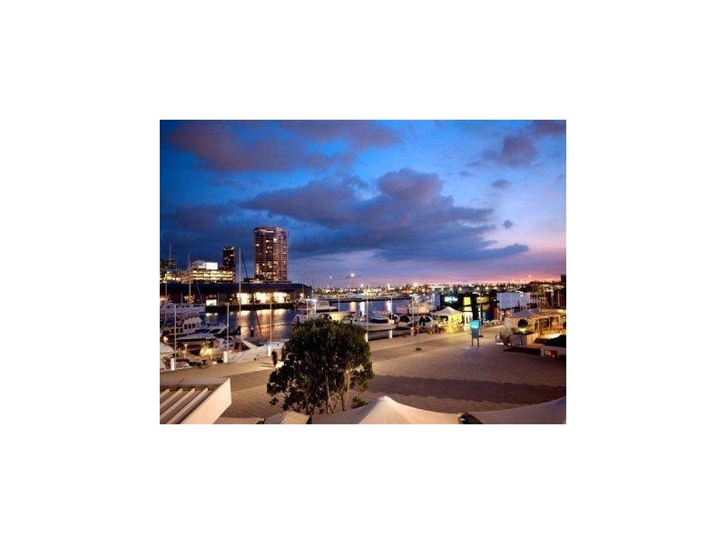 101/2 New Quay Promenade, Docklands VIC 3008