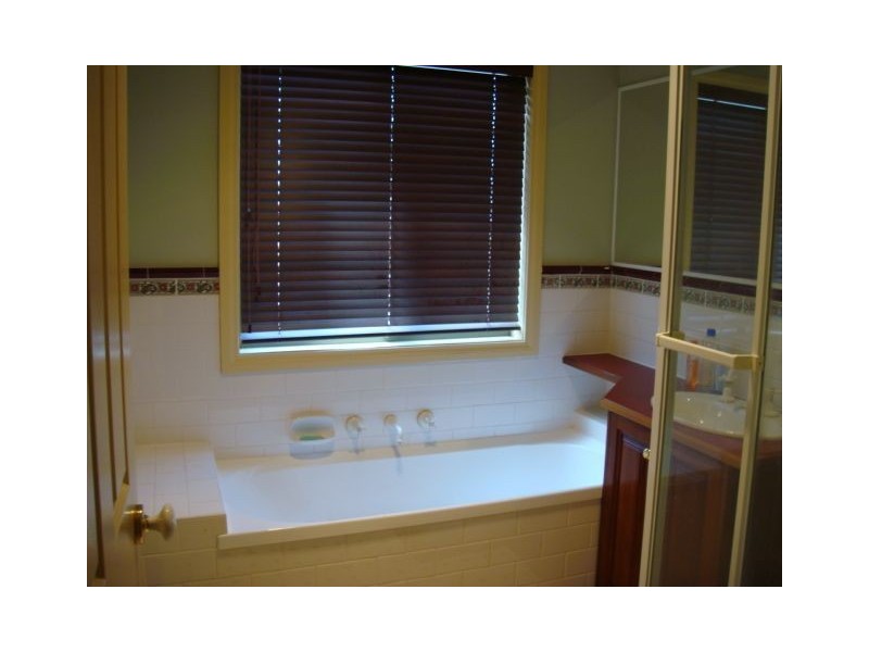 66 Stockdale Way, Mill Park VIC 3082