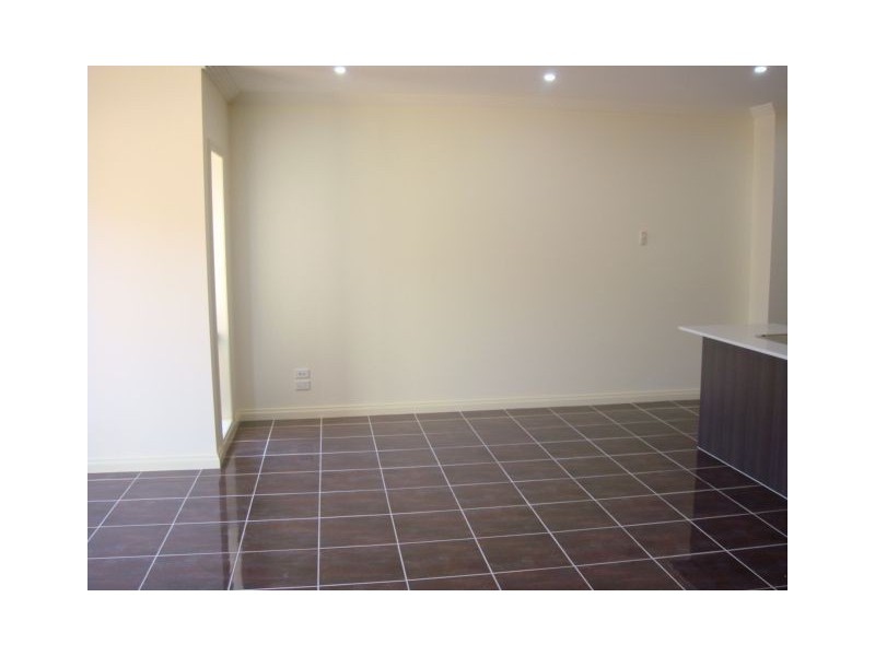 42 Serenity Way, South Morang VIC 3752
