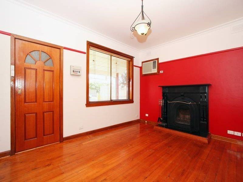 19 Coleman Crescent, Reservoir VIC 3073