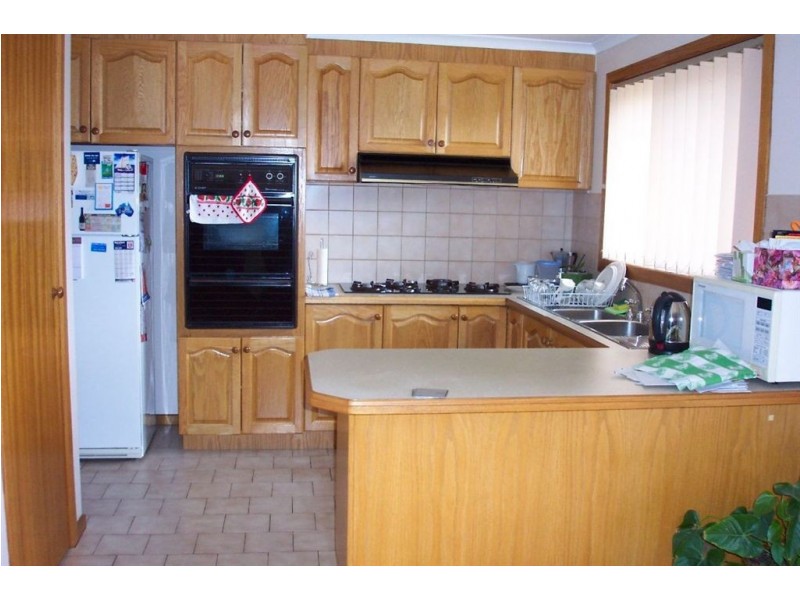 A/23 Pickworth Drive, Mill Park VIC 3082