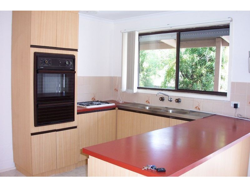 33 Jasmine Drive, Mill Park VIC 3082