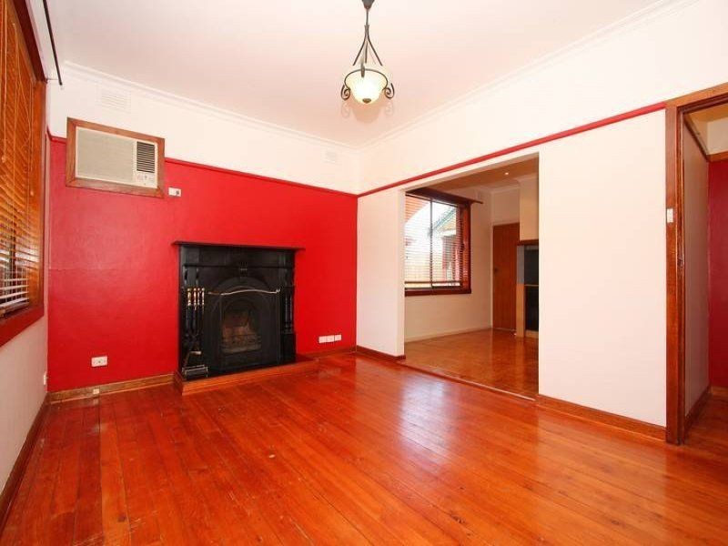 19 Coleman Crescent, Reservoir VIC 3073