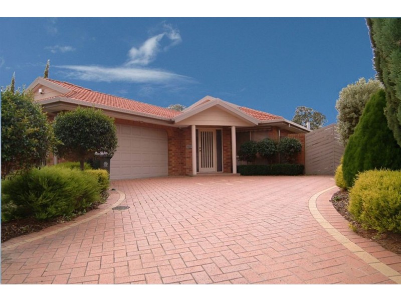 32 Carroll Crescent, Mill Park VIC 3082