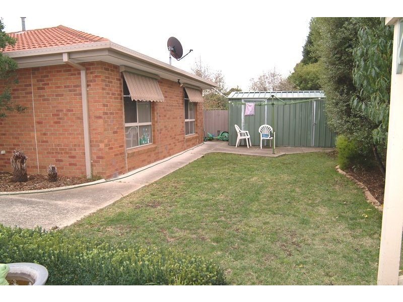 32 Carroll Crescent, Mill Park VIC 3082