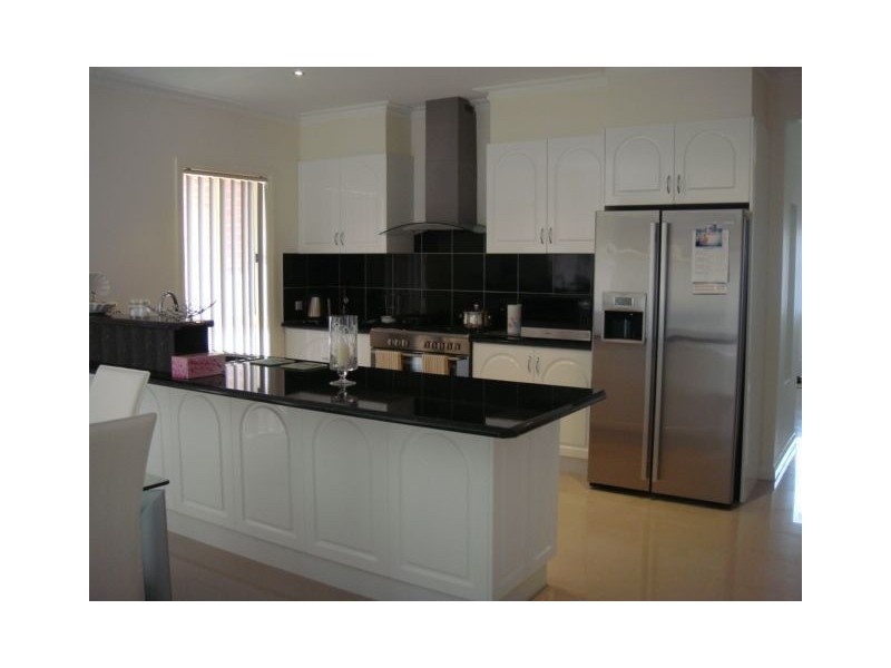 10 Wiggins Place, Wallan VIC 3756