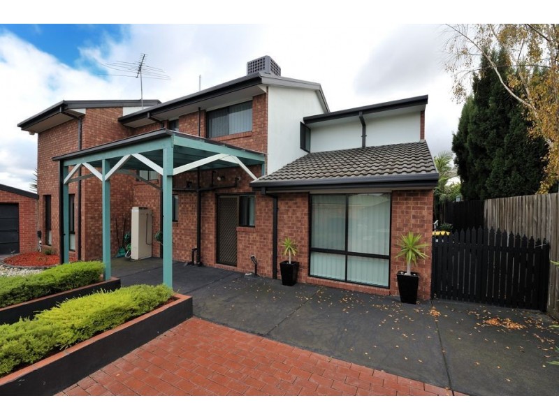 4 Mew Court, Mill Park VIC 3082