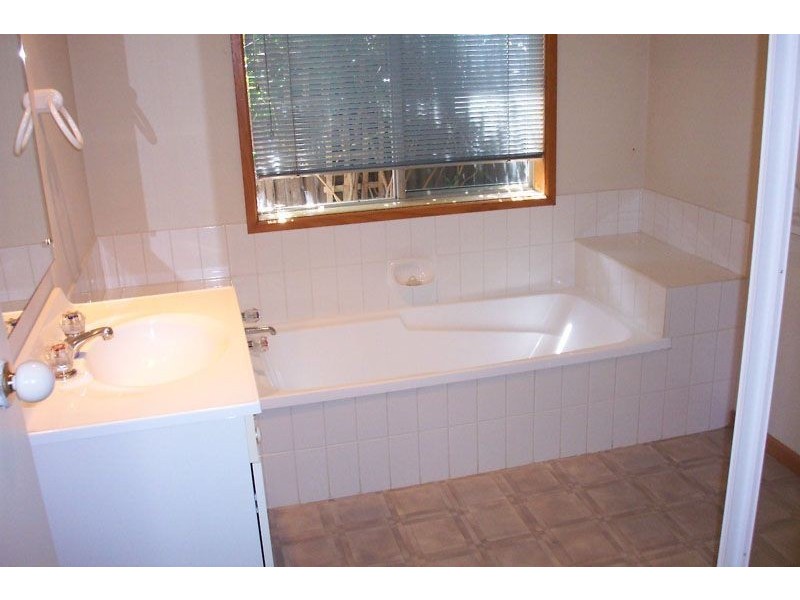 25 Marsden Court, Mill Park VIC 3082