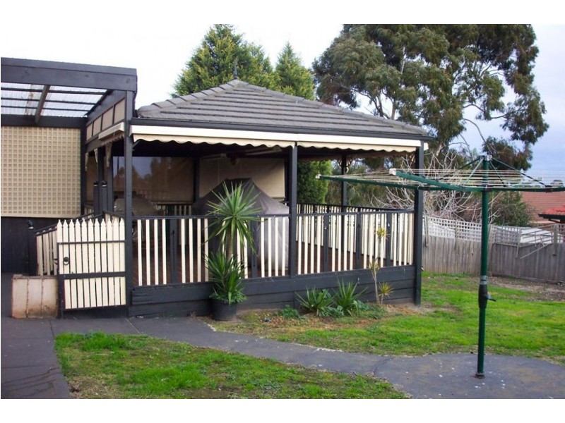 5 Cententary Drive, Mill Park VIC 3082