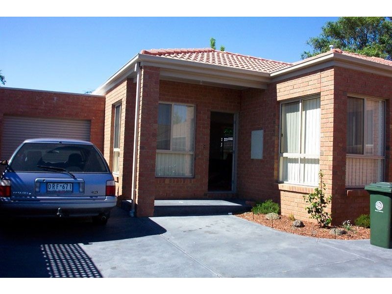 2/17 Turtur Close, Mill Park VIC 3082