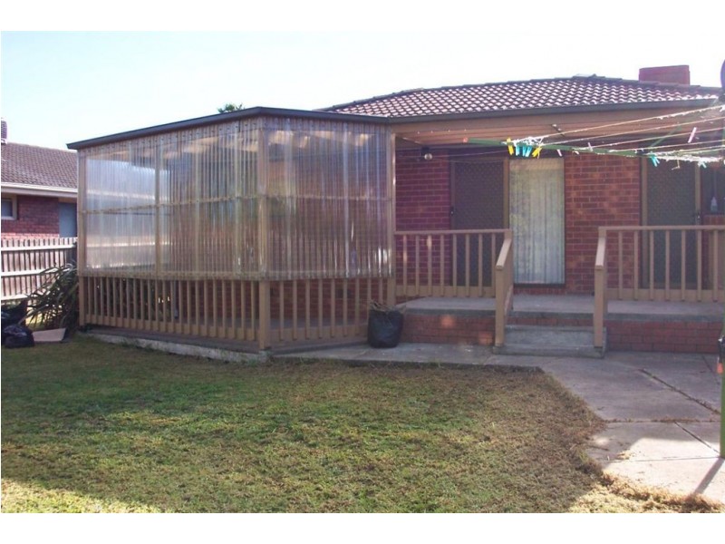 13 Golf Links Drive, Mill Park VIC 3082