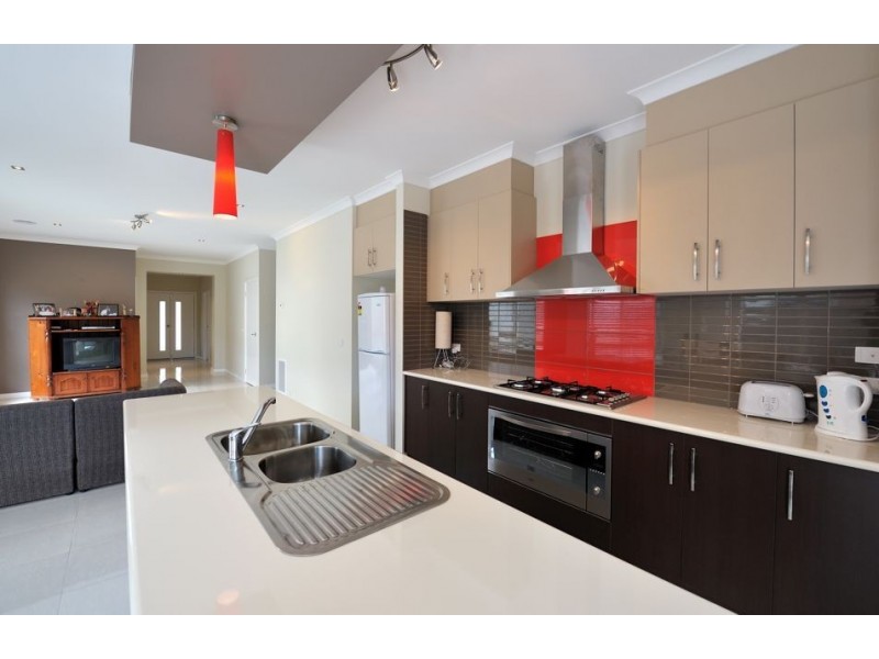 9 Riordan Crescent, Mernda VIC 3754