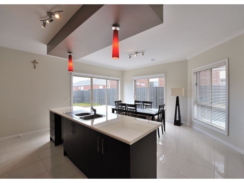 9 Riordan Crescent, Mernda VIC 3754