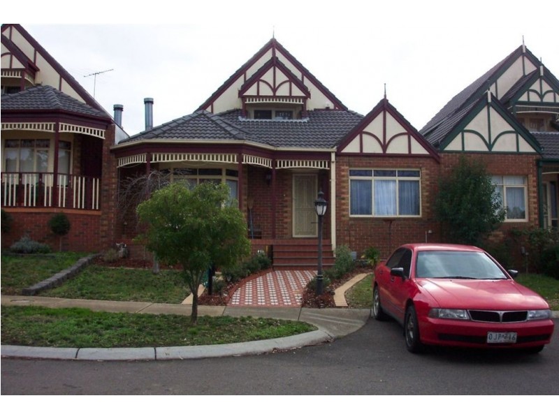 18 Viewbank Place, Mill Park VIC 3082