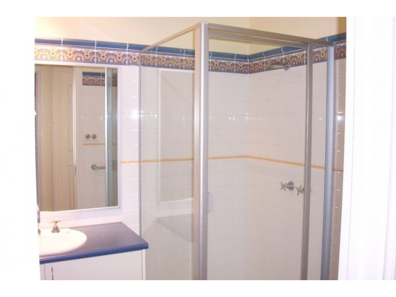 18 Viewbank Place, Mill Park VIC 3082