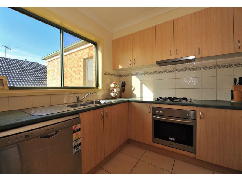 1/30 Lamour Avenue, South Morang VIC 3752