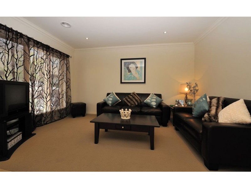 35/5 Delacombe Drive, Mill Park VIC 3082