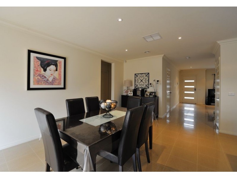 35/5 Delacombe Drive, Mill Park VIC 3082