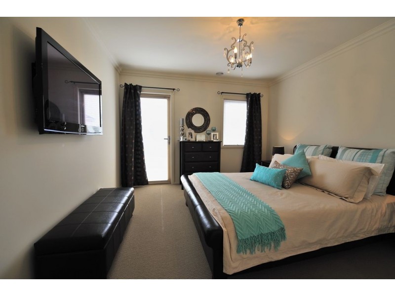 35/5 Delacombe Drive, Mill Park VIC 3082