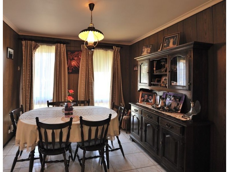 2 Moira Avenue, Reservoir VIC 3073