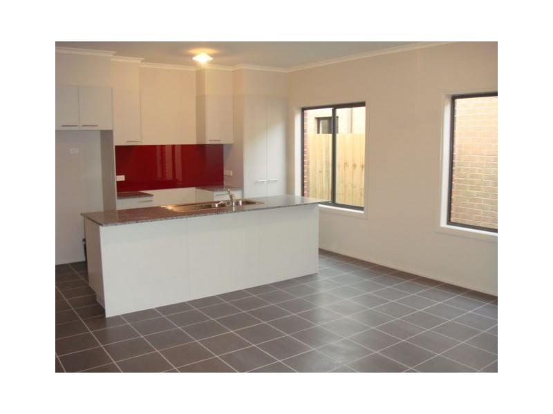 15 Starlight Gardens, Epping VIC 3076