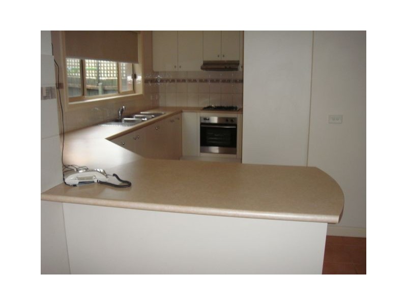 2/17 Turtur Close, Mill Park VIC 3082