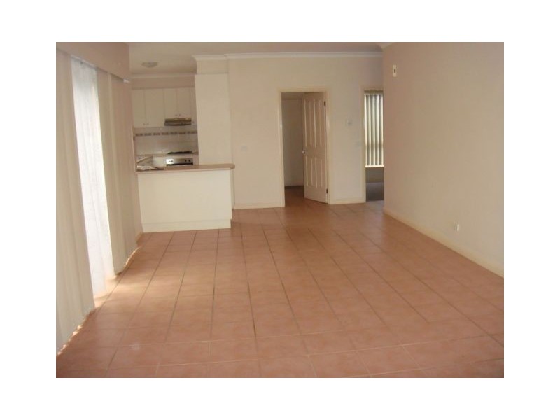 2/17 Turtur Close, Mill Park VIC 3082