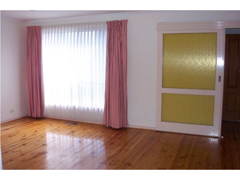 13 Golf Links Drive, Mill Park VIC 3082