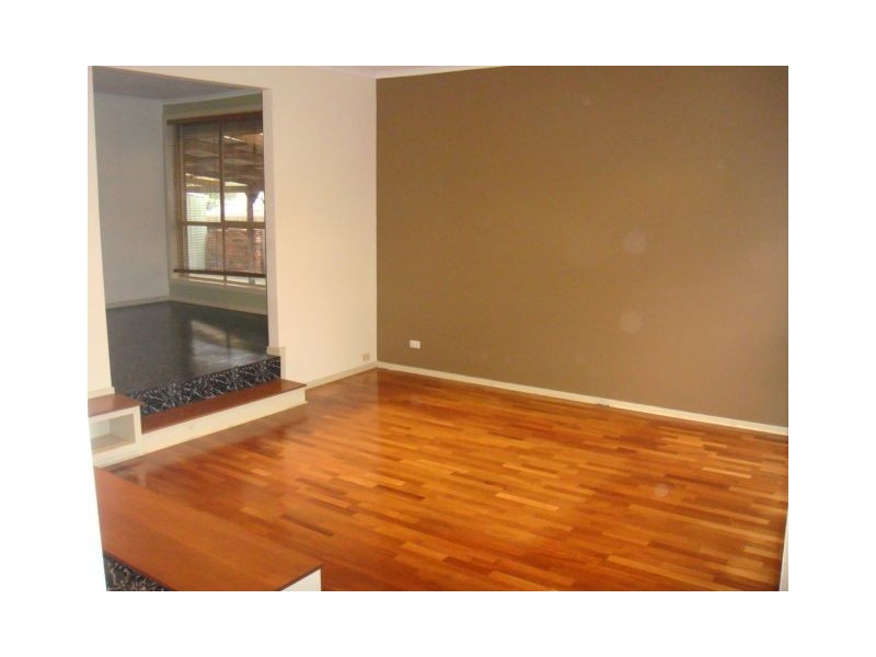 207 Childs Road, Mill Park VIC 3082