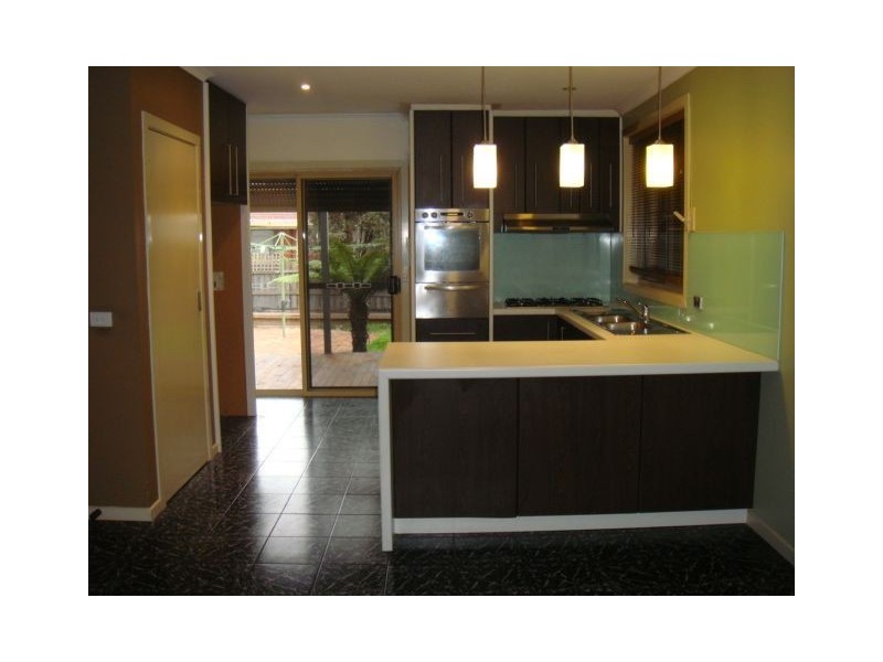 207 Childs Road, Mill Park VIC 3082