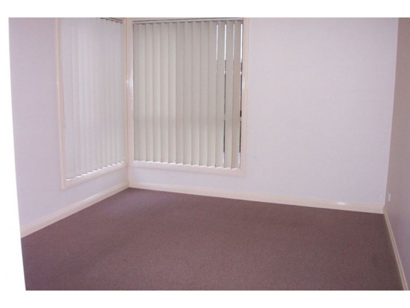 2/17 Turtur Close, Mill Park VIC 3082