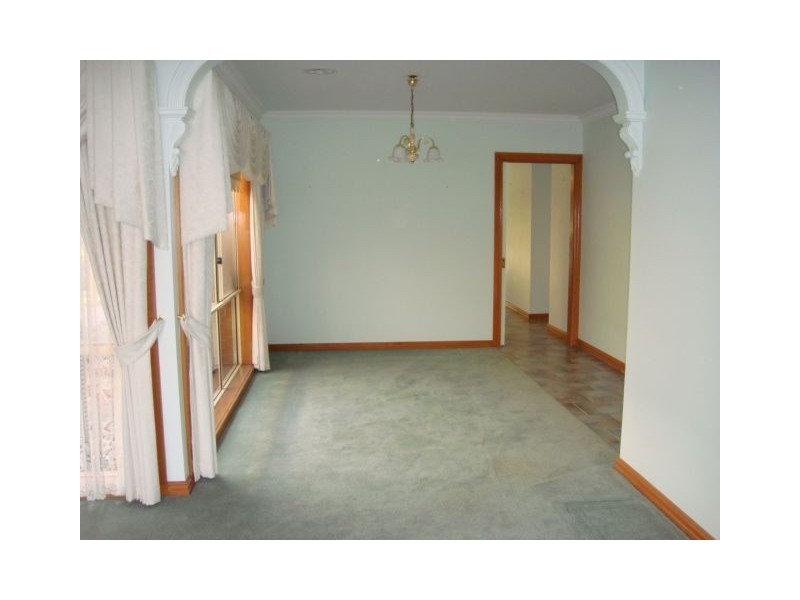 14 Oldfield Place, Epping VIC 3076