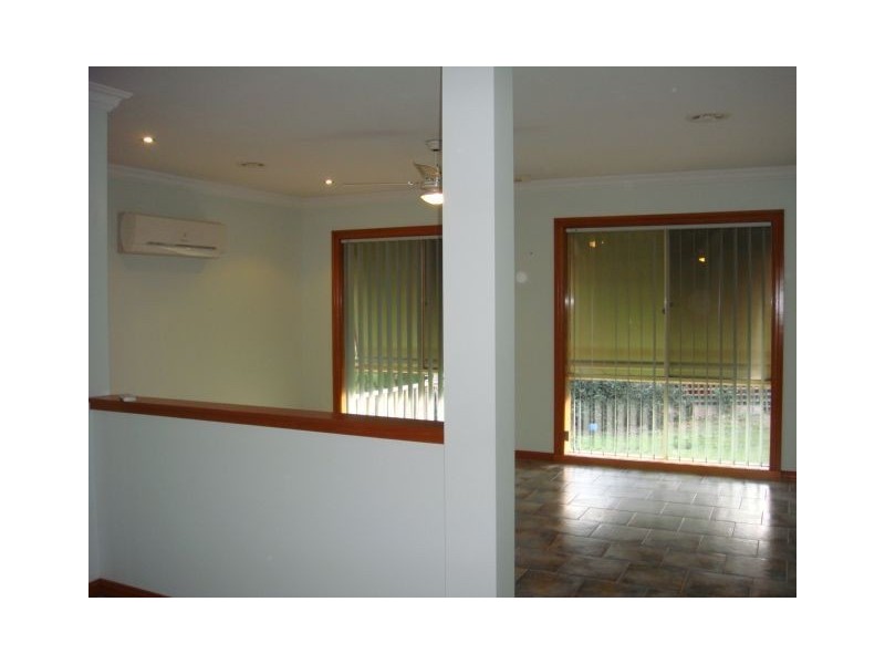 14 Oldfield Place, Epping VIC 3076