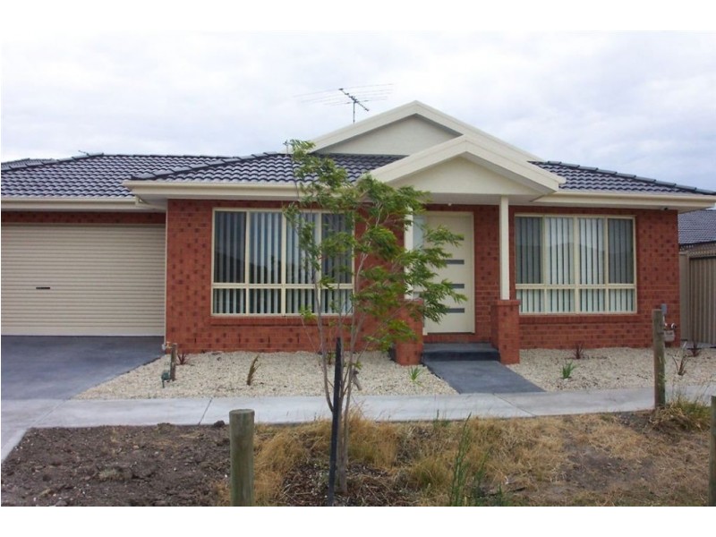 4 Pebble Way, Epping VIC 3076