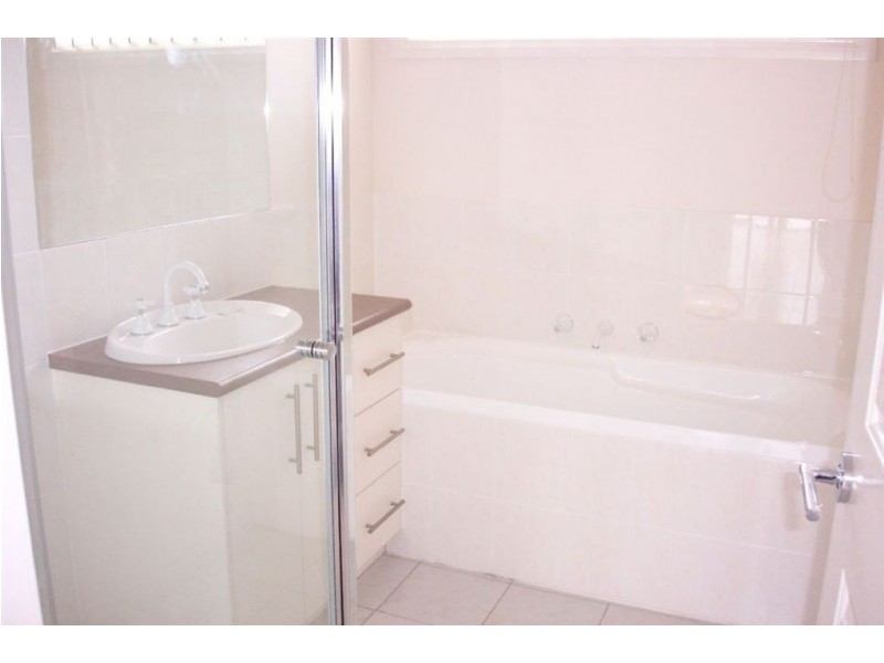 4 Pebble Way, Epping VIC 3076